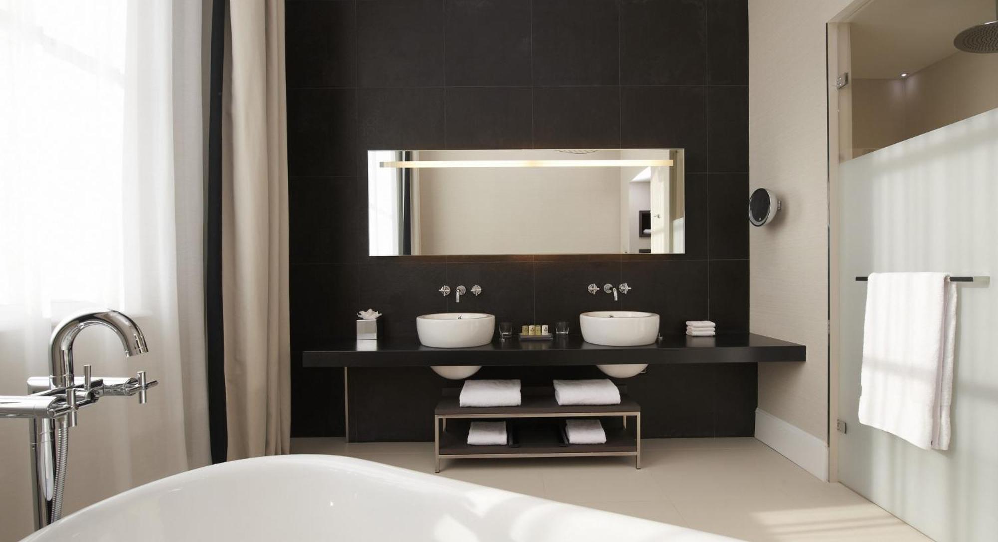 Prestige Suite